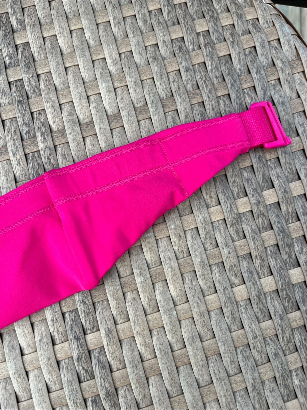 Lululemon Fast and Free Running Belt in Jeweled Magenta size L/XL - Picture 7 of 11